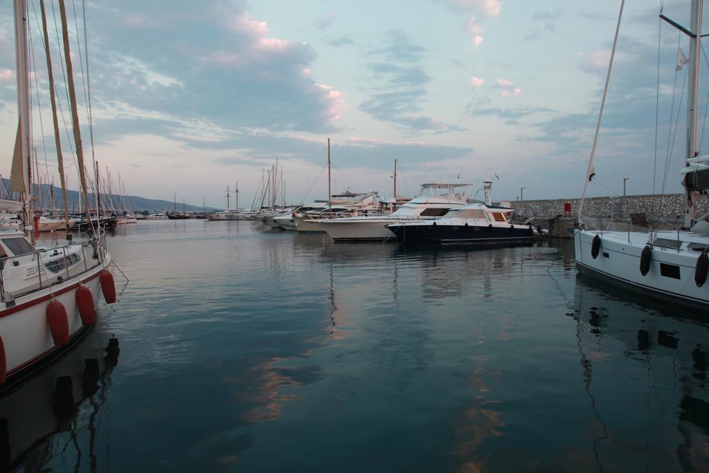 Unique Flat With Sea View At Edem Beach - A Seafront Property By Athenian Homes Εξωτερικό φωτογραφία